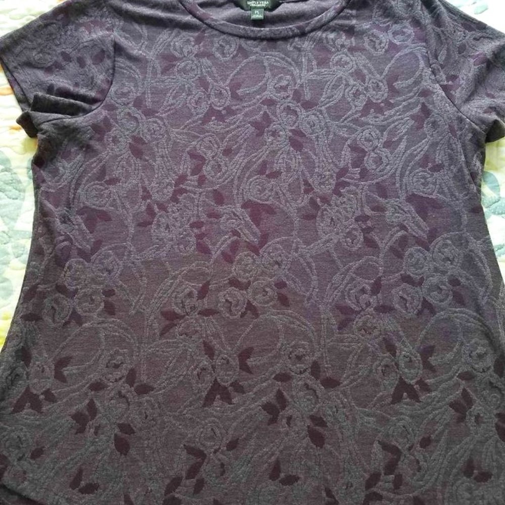 Simply Vera Vera Wang Embossed Purple Top Size PL